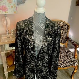 Royal Underground beautiful lace jacket 🧥